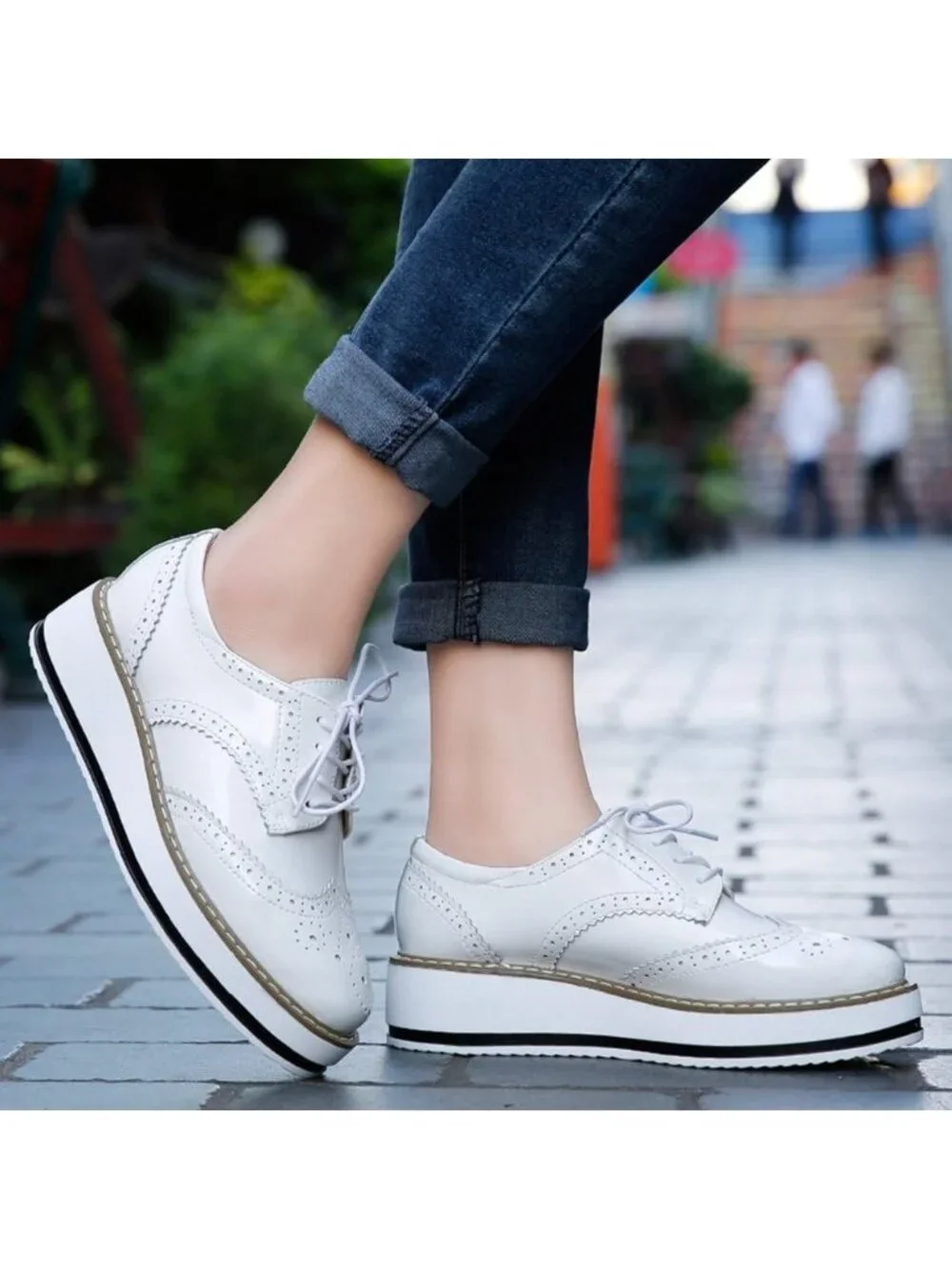 Women's Off-White Round Toe Lace Up Leather Oxford Shoes Wingtip White Platform